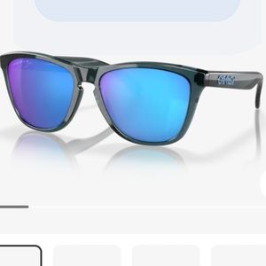 Oakley Frogskins Prizm Sapphire Polarized Lenses, 
Crystal Black Frame